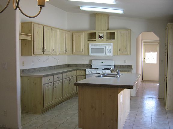 3rd image of 8983 N Valhalla Dr