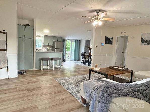 3154 Loomis St, Lincolnton, NC 28092