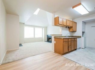 862 S Uravan Ct APT C, Aurora, CO 80017