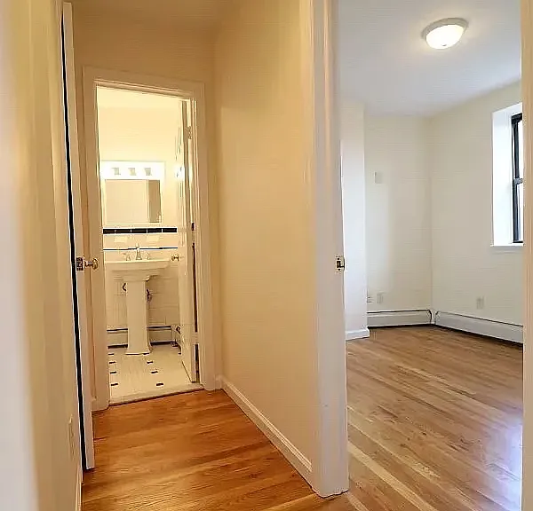 133 Hillside Pl #2D — Photo 3