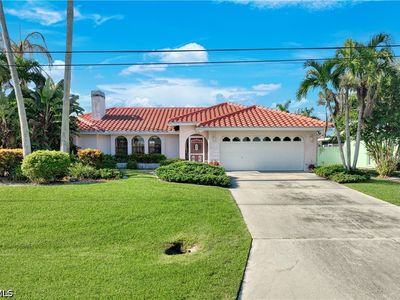212 Kamal Pkwy, Cape Coral, FL, 33904
