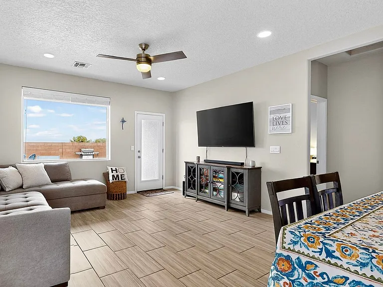 4823 Blackburn Rd NE — Photo 11