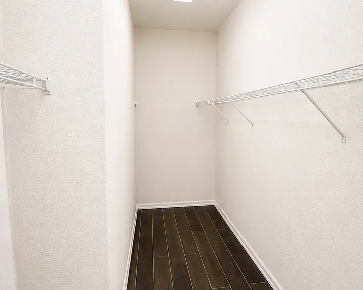 1192 Normandy Heights Cir — Photo 16
