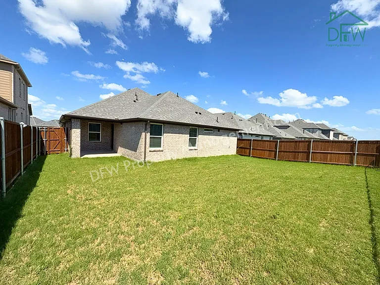 609 Tartane Dr — Photo 24