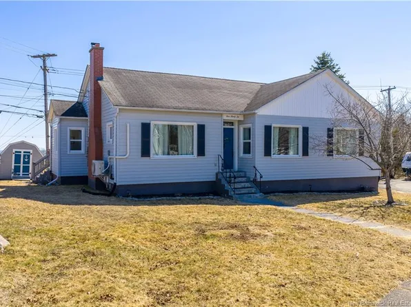 496 Argyle St, Saint John, NB E2M 3B1