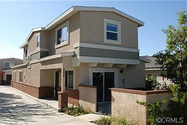 1st image of 664 E Lemon Ave
