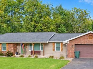 28 Seymour Ln, Horse Cave, KY 42749