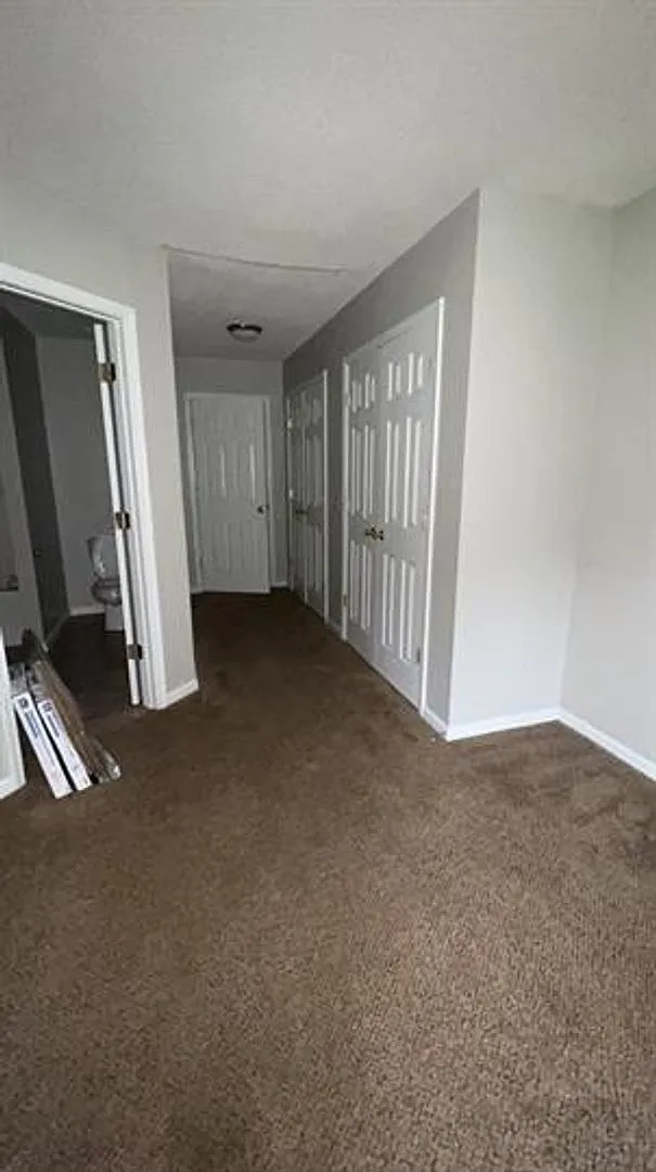 3 Bed 2 bath ready to move in — Photo 2
