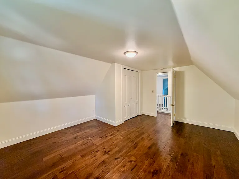 522 Sacramento St — Photo 27