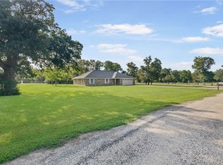 9700 Runaway Rd, College Station, TX 77845