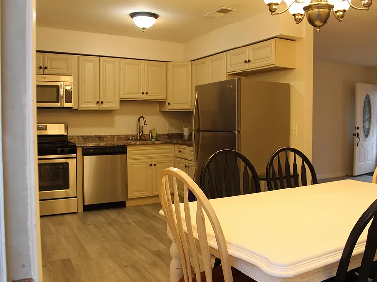 3238 Meadow St — Photo 44