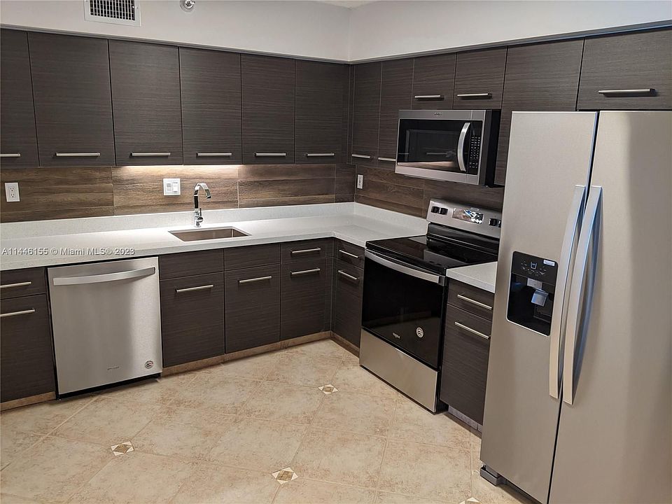 1st image of 3530 Mystic Pointe Dr APT 1607