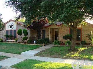 1886 Hilltop Dr, Lewisville, TX 75077