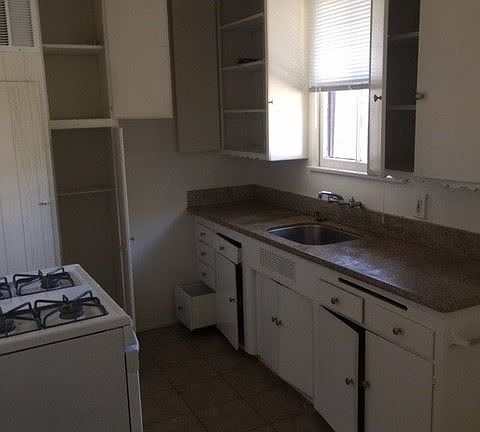 4th image of 3716 3/4 Jasmine Ave #6916411