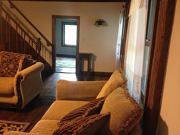 2nd image of 1079 Kings Hwy