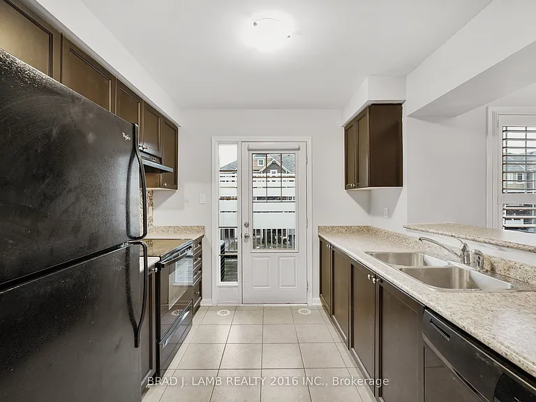 930 Nadalin Hts — Photo 11