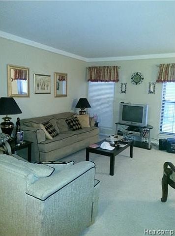 2nd image of 8237 Mulberry Ln