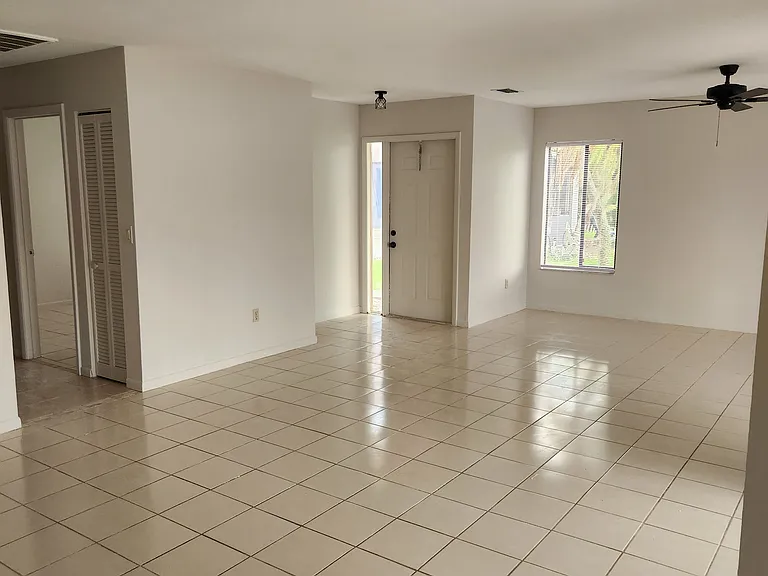 9712 Saratoga Park Ct — Photo 31