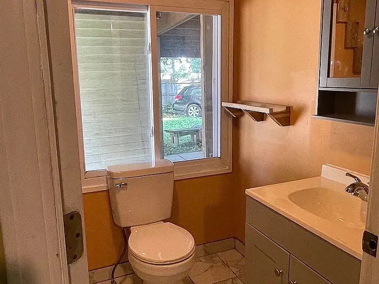2606 Packard Rd — Photo 16