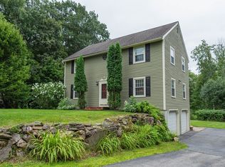 17 Norwood Rd, Salem, NH 03079