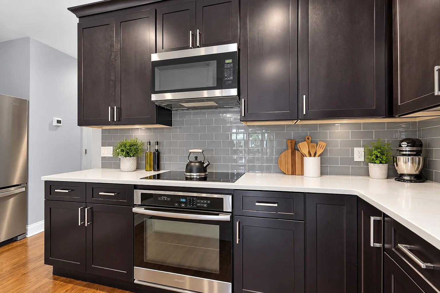 1 bed, $2,400 — Photo 3