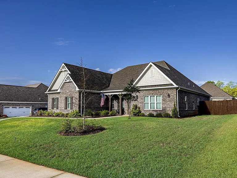 616 Charleston Mills Dr — Photo 2