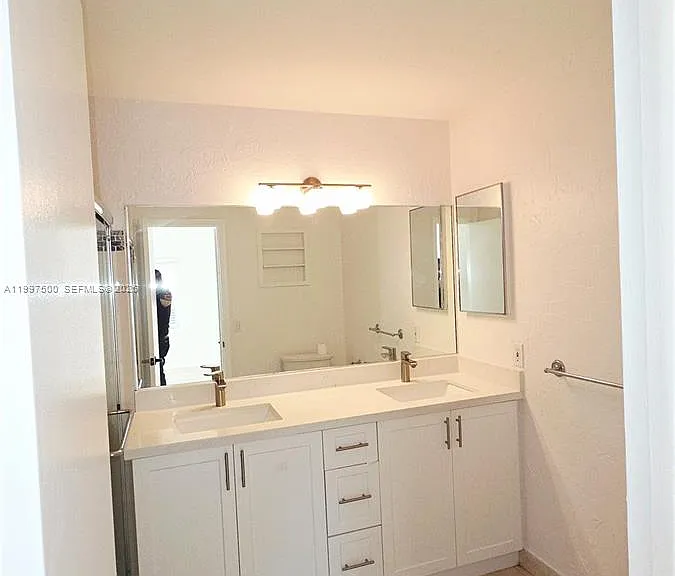 3247 NW 123rd Ave — Photo 13