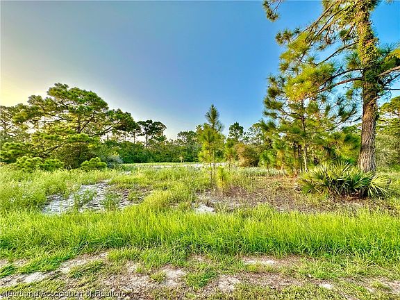 4th image of 350 Jack Weisser Blvd