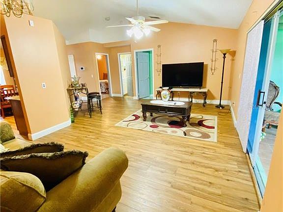 5th image of 1191 Creek Woods Cir