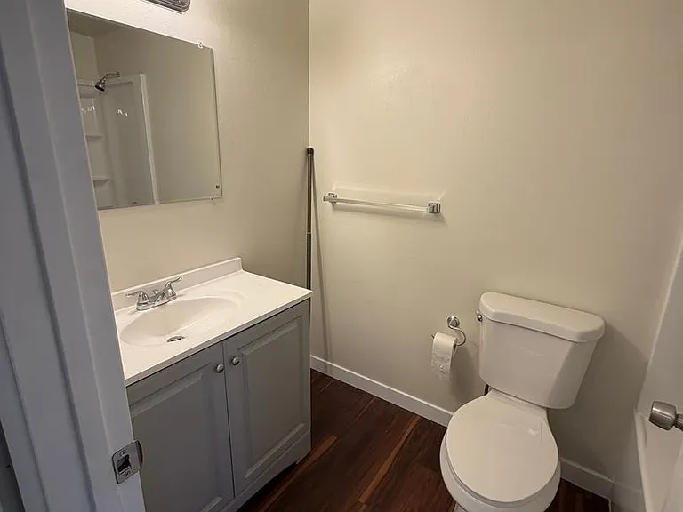 104 S Williams Ave #A — Photo 8