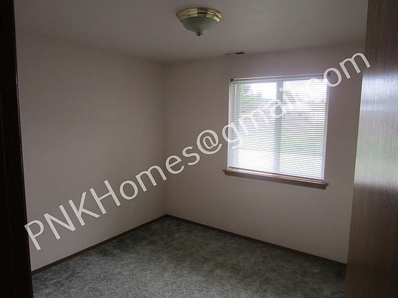 3rd image of 129 2nd Ave S