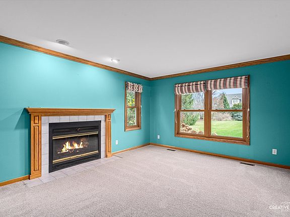 5th image of 37W645 Heritage Dr