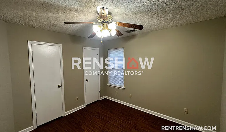 2230 Curbertson St — Photo 8