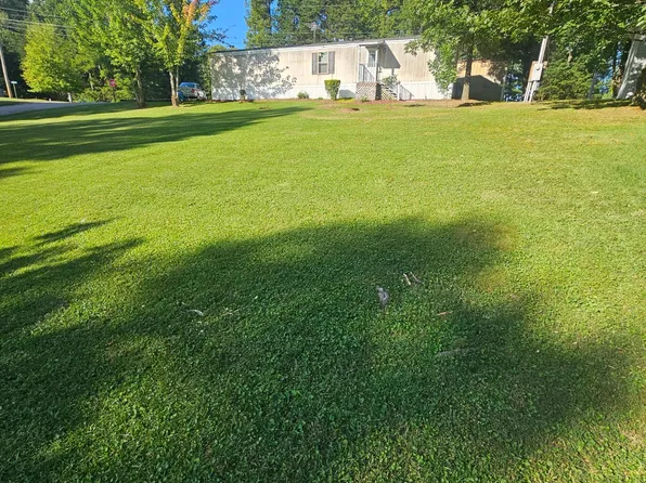 14 Dunsinane Dr, Parkersburg, WV 26104