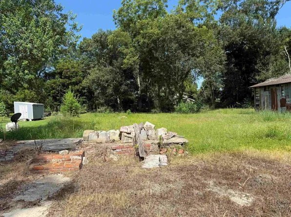 1005 Garage Aly, Jennings, LA 70546