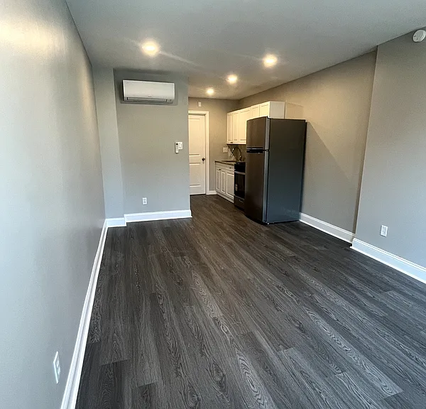 1738 Wolf St #1 — Photo 5