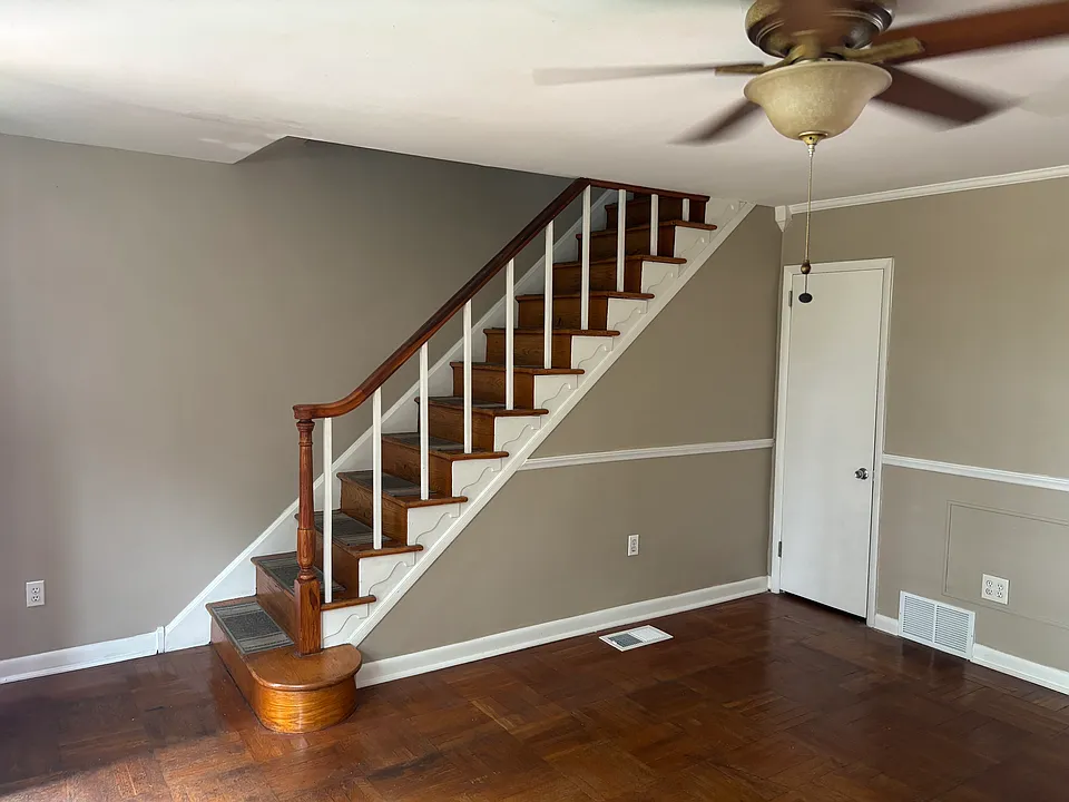 5842 Magdalena St