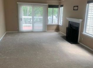 2 Tansy Ct, Bedminster, NJ 07921
