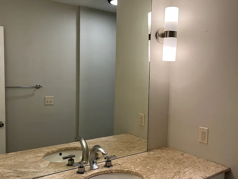 219 Abercorn St #3 — Photo 6