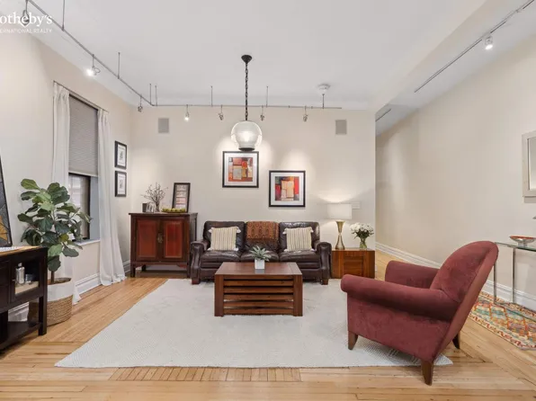 229 West 97th Street image 2 of 15