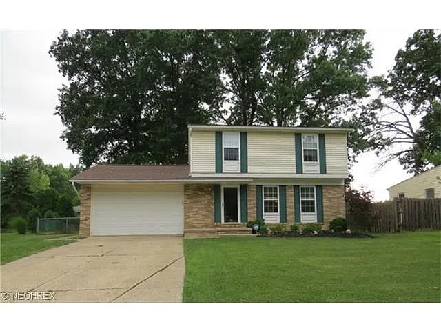 548 E Overlook Dr photo 1