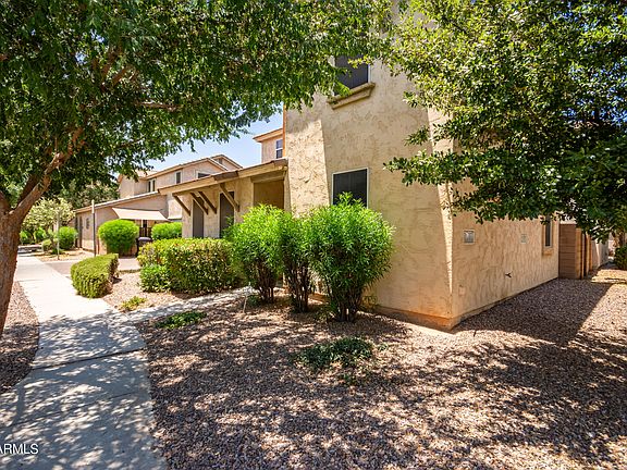 3rd image of 4372 E CARLA VISTA Drive