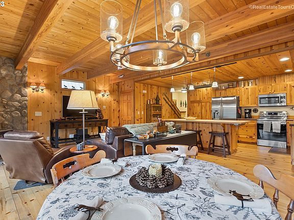5th image of 64646 E Sandy River Ln