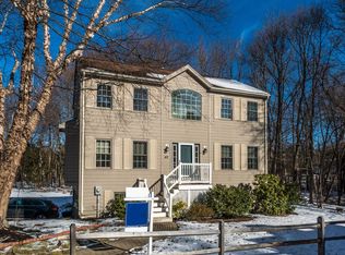 49 Worcester Ln, Waltham, MA 02451
