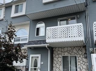 87 Richmond Hill Rd, Staten Island, NY 10314