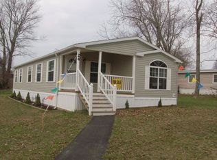 24 Penn Dr, West Grove, PA 19390