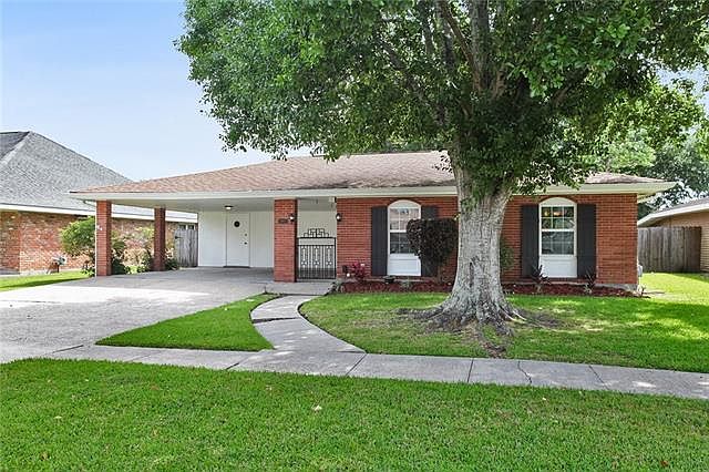 1st image of 2665 Centaur St