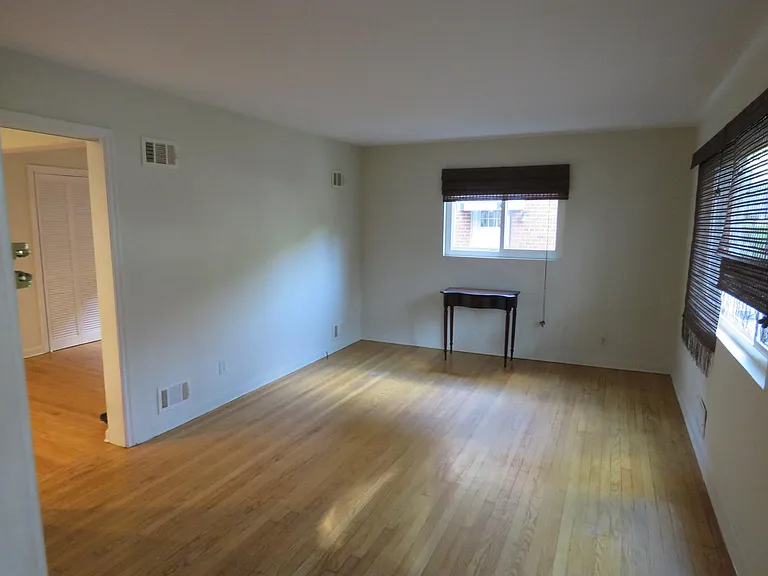 909 22nd St S #1 — Photo 5