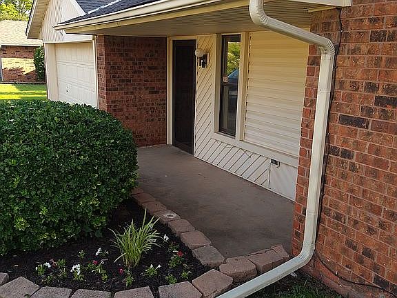5th image of 1524 Hollow Oak Dr