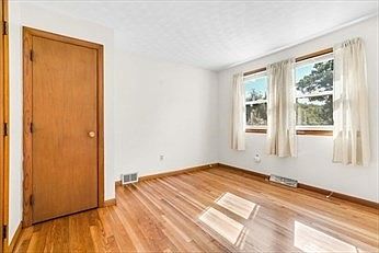 2nd image of 27 Westboro Rd